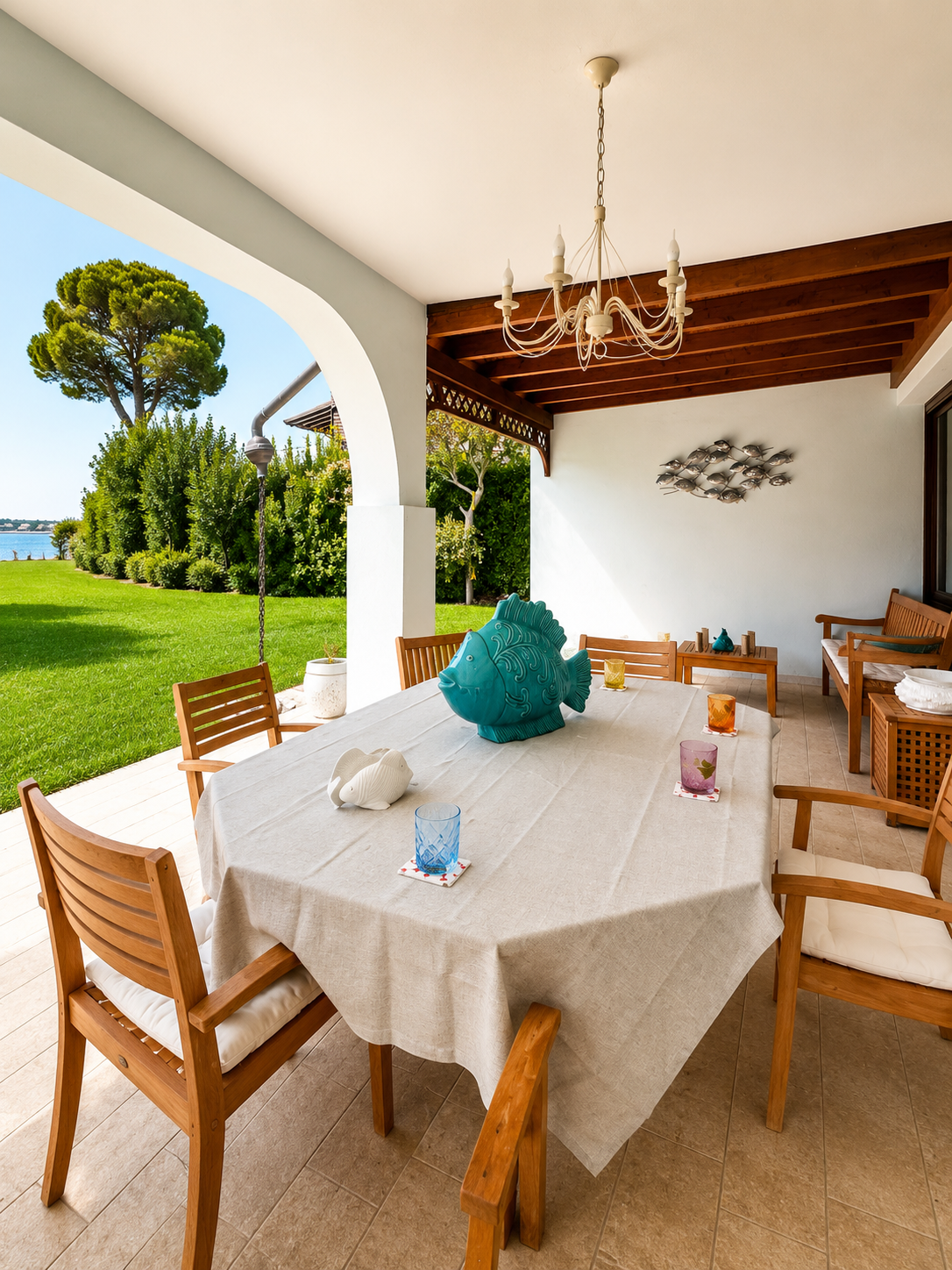 Villa Albarella — patio
