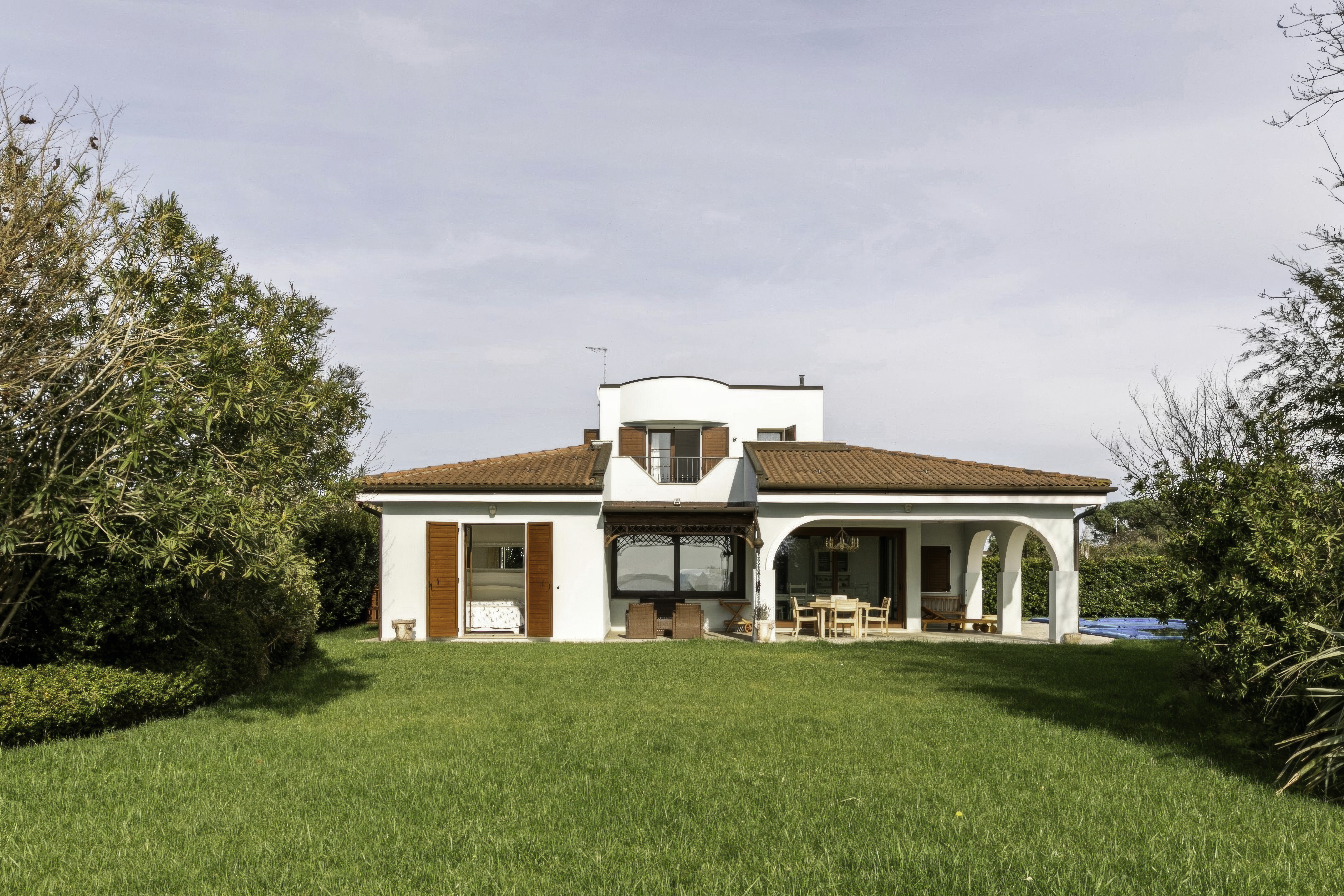 Villa Albarella exterior