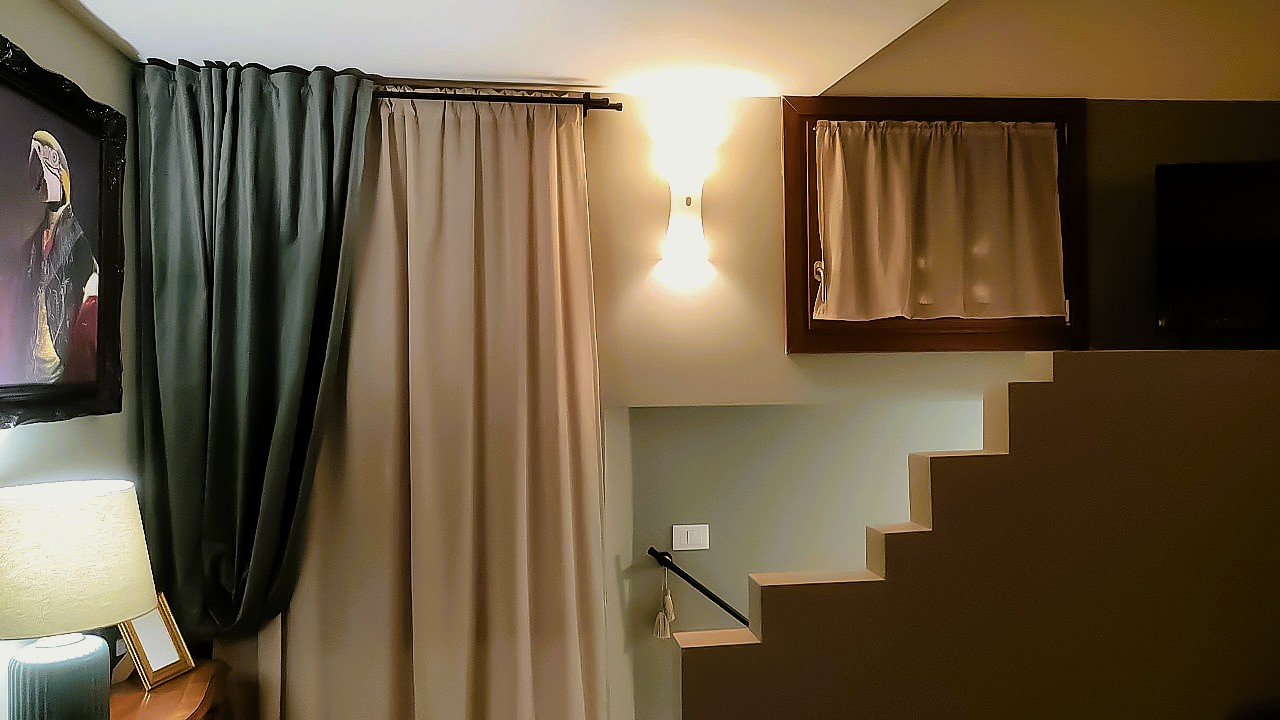 La Serenissima kitchen curtain