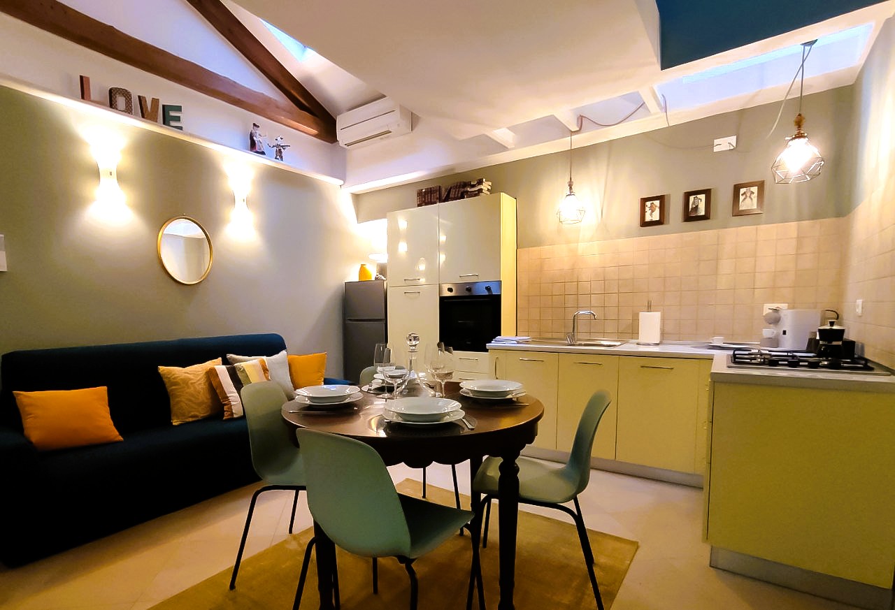 La Serenissima kitchen full