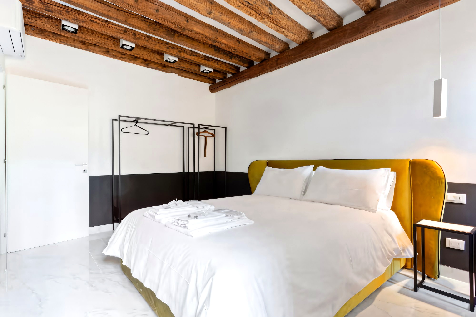 Dimora San Lorenzo bedroom